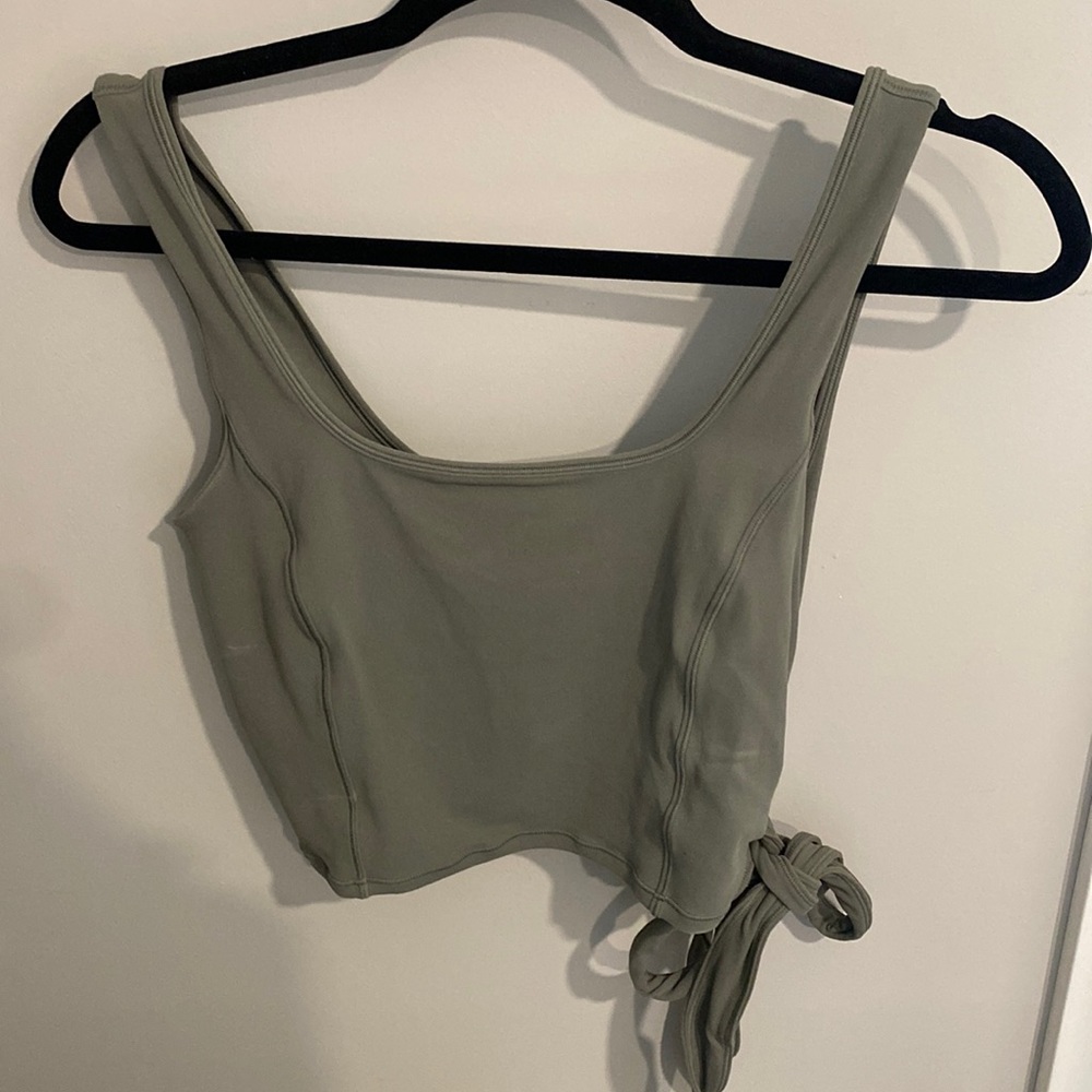 Lululemon tank top